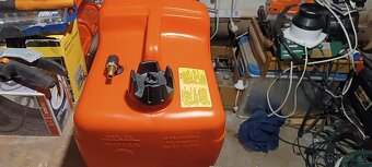 Benzínová nádrž - 3