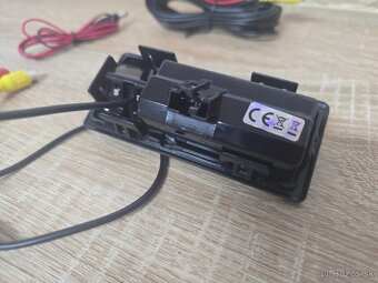 Cuvacia kamera v madle kufra - 3