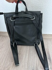 Nový koženkový ruksak, priestranny - 3
