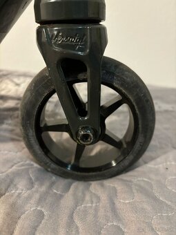 Kolobezka Versatyl Bloody Mary V2 + prilba - 3
