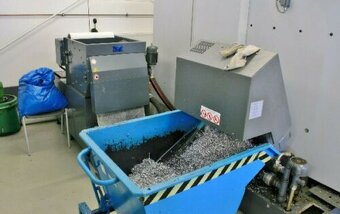 CNC obrábacie centrum STAMA MC 326S - 3