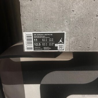 Air jordan 4 wet cement - 3