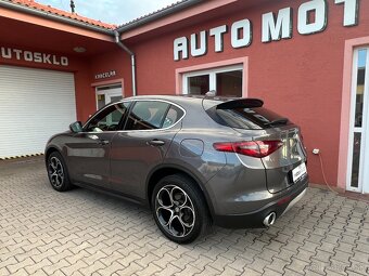 Alfa Romeo Stelvio 2.2 JTDM Q4 Lusso - 3