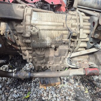 Predam motor Mercedes 6V 280PS - 3