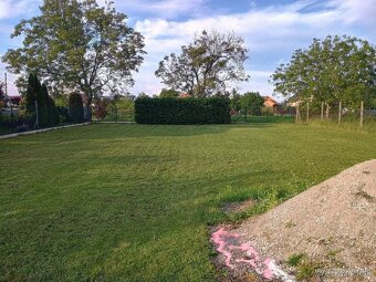 Veľká Dolina - Lukratívny pozemok pre RD, 600-700m2 - 3