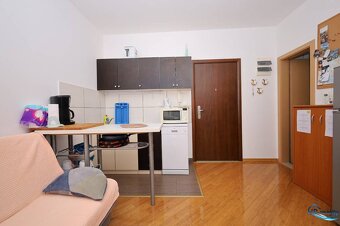 ☀Vodice(HR)-Zariadený 2 izbový apartmán s dvorom - 3