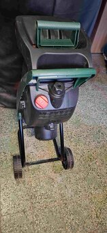 Predám drtič konárov Bosch AXT RAPID 2000 - 3