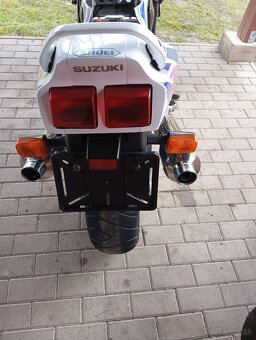 Suzuki GSX-R 1100 - 3