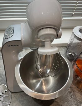 Bosch MUM 54240 Kuchynský robot plus príslušenstvo - 3