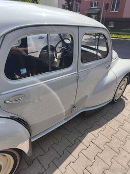 Renault 4CV - 3