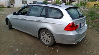 320i - 3