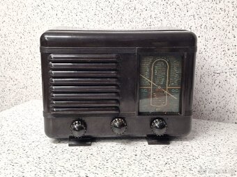 STAROŽITNÉ BAKELITOVÉ RÁDIO 》40-te roky 》 ELEKTRONKOVÉ RADIO - 3