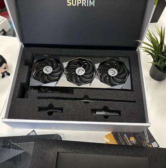 Geforce RTX 3070 MSI Suprim X 8G - Nvidia - 3