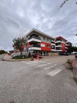 SENEC - EXKLUZÍVNE NA PREDAJ 3 izbový byt s vlastným kúrením - 3