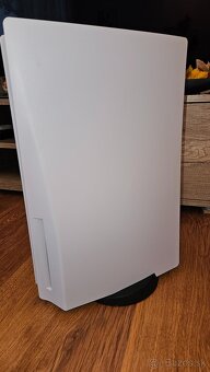 Playstation 5 s mechanikou - 3