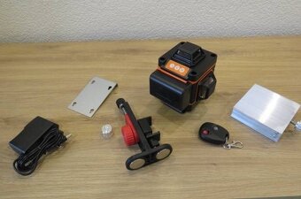 Predám nový 16 liniový 4D zelený nivelák Hilda + ovládač - 3