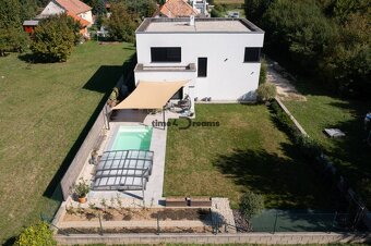 NA PREDAJ Nadštandardný rodinný dom v obci Pohranice NITRA - 3