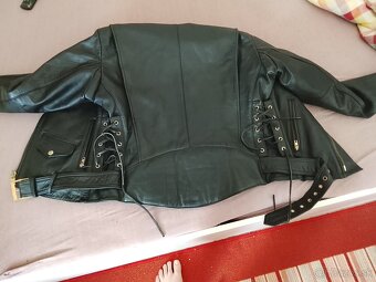 KOŽENÁ BUNDA - 3