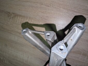 Ducati 848 zadné stipačky - 3