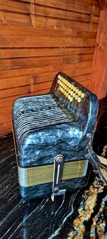 Heligónka Hohner club 2B - 3