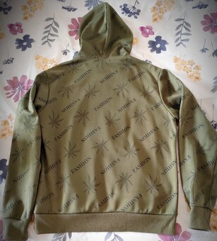 Mikina z kapucňou - 3