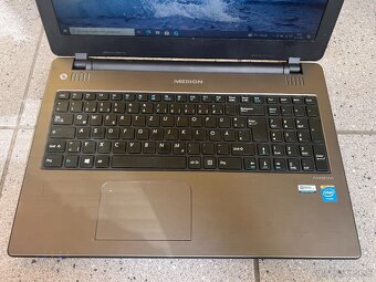 Medion Akoya / Celeron N2830 / 4GB RAM / 120GB SSD / 15.6" - 3