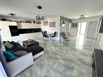 Krásny 4 izbový dom 124 m2 pozemok 627 m2, Galanta Kolónia - 3