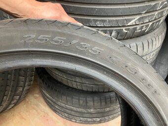 Pirelli 255/35 R19 letné - 3