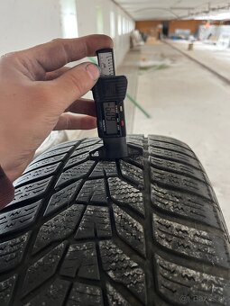 Pneu 235/55r17 - 3