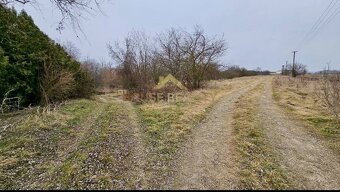 Slnečný pozemok pri vode Malý Dunaj, Nová Dedinka, okres Sen - 3