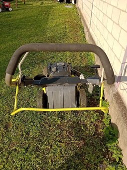 Predám kosačku RYOBI - 3