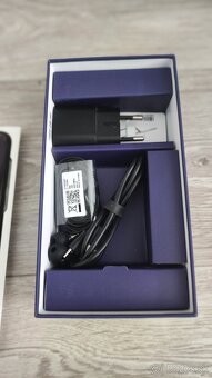 Motorola zoom - 3