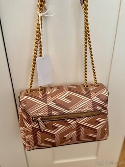 Kabelka guess - 3