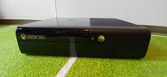 Xbox 360 + volant + ovladace + hry+ kinetic - 3