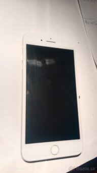 Iphone 8 plus . 64GB - 3