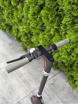 Xiaomi M365 kolobežka - 3