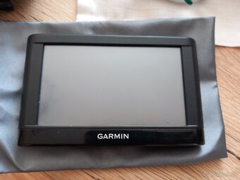 GARMIN NUVI 42 - 3