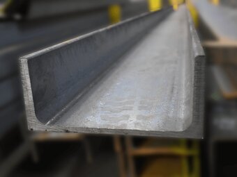 UPE 160 je oceľový profil - nosník, inak tiež traverza - 3