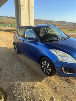 Suzuki Swift GLX 1.3 - 3