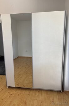 Šatníkova skriňa - 3