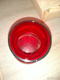 Červena vaza- 3€ - 3