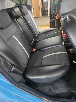 Predám sedačky interier z ford kuga 2010 - 3