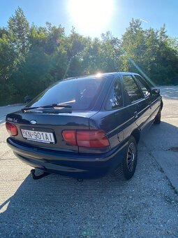 Ford Escort - 3