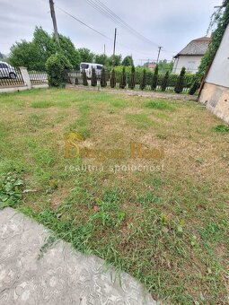 PREDAJ – Rodinný dom s podkrovím a pozemkom-FALKUŠOVCE - 3