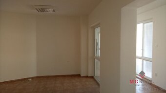 Kancelárske priestory pre 8-10 ľudí v blízkostii Centrálnom - 3