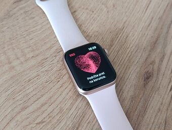 Apple Watch 4 40mm Rose Gold - 3