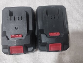 Predam baterie Parkside kus 15€.plne funkčne - 3