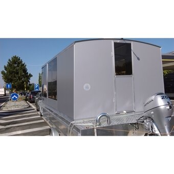 Motorový hausbót Schab 6,2 s kabinou - 3