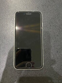 Predám iphone Se 2020 - 3