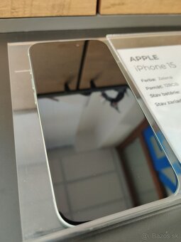 Apple iPhone 15 128GB zelená 100% batéria - 3